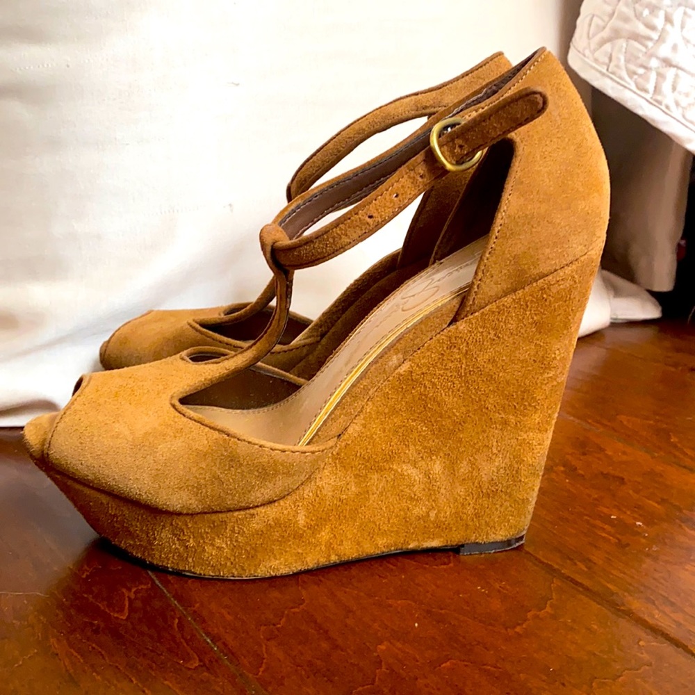 Jessica Simpson suede wedge